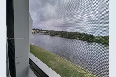 9450 Poinciana Pl #405, Davie, FL 33324 - Photo 1