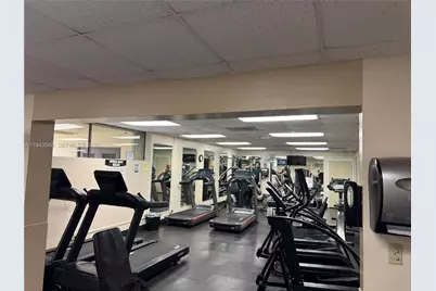 9450 Poinciana Pl #405, Davie, FL 33324 - Photo 7