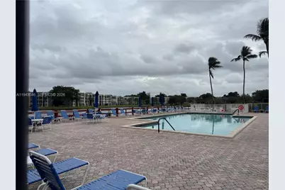9450 Poinciana Pl #405, Davie, FL 33324 - Photo 25