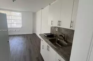 1262 SW 4th St, Miami, FL 33135 - Photo 9