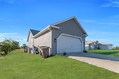 1036 Gunby, Lehigh Acres, FL 33974 - Photo 7