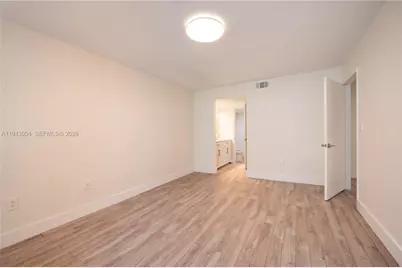 1 Alhambra Cir #203, Coral Gables, FL 33134 - Photo 9