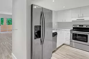 1 Alhambra Cir, Coral Gables, FL 33134 - Photo 7