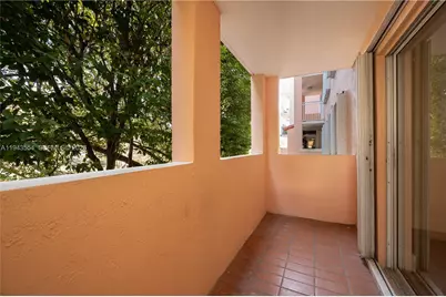 1 Alhambra Cir #203, Coral Gables, FL 33134 - Photo 25