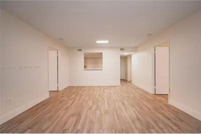 1 Alhambra Cir #203, Coral Gables, FL 33134 - Photo 15