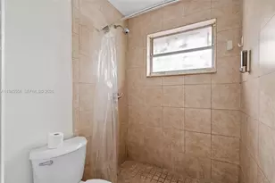1112 NE 5th Ave, Fort Lauderdale, FL 33304 - Photo 3