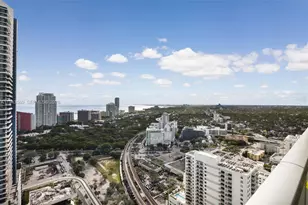 79 SW 12th St, Miami, FL 33130 - Photo 7