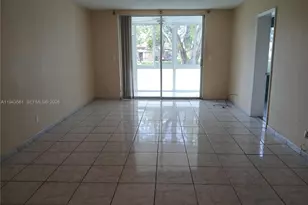 5950 Del Lago Cir, Sunrise, FL 33313 - Photo 5