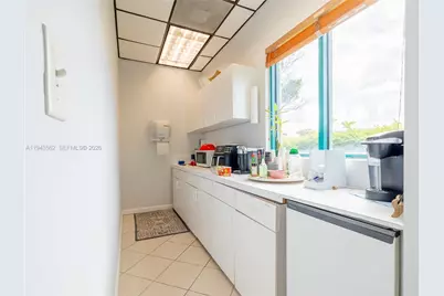 2625 Executive Park Dr #5, Weston, FL 33331 - Photo 11