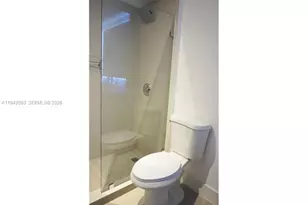 100 Lincoln Rd, Miami Beach, FL 33139 - Photo 19