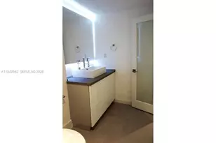 100 Lincoln Rd, Miami Beach, FL 33139 - Photo 17