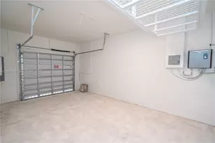 1473 SE 6th Ter, Homestead, FL 33034 - Photo 11