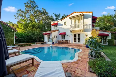 1302 Alhambra Cir, Coral Gables, FL 33134 - Photo 31