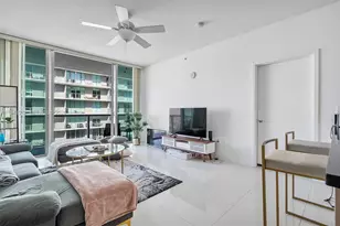 79 SW 12th St, Miami, FL 33130 - Photo 5