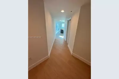 500 Brickell Ave #1502, Miami, FL 33131 - Photo 5