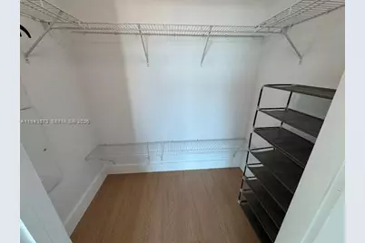 500 Brickell Ave #1502, Miami, FL 33131 - Photo 13