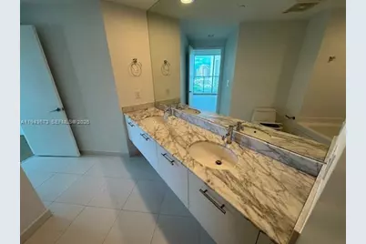 500 Brickell Ave #1502, Miami, FL 33131 - Photo 15