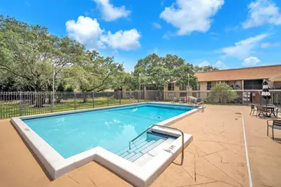 5981 Washington St #215, Hollywood, FL 33023 - Photo 3