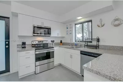 1700 SW 20th St, Fort Lauderdale, FL 33315 - Photo 11