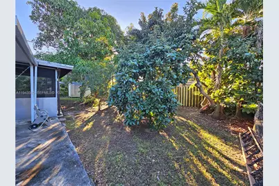 9940 SW 162nd St, Miami, FL 33157 - Photo 17