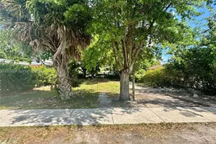 629 NW 65th St, Miami, FL 33150 - Photo 1