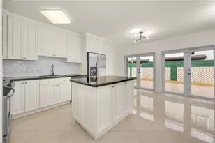 7773 SW 94th Ln, Miami, FL 33156 - Photo 7