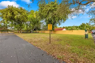 7773 SW 94th Ln, Miami, FL 33156 - Photo 29