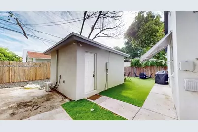 52 NW 47th Ter #0, Miami, FL 33127 - Photo 11