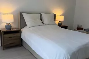 330 SE 2nd St, Hallandale Beach, FL 33009 - Photo 7