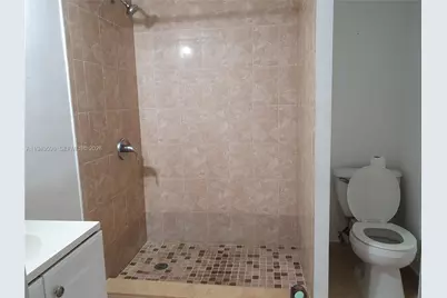 1921 SW 107th Ave #504, Miami, FL 33165 - Photo 21