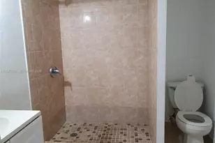 1921 SW 107th Ave, Miami, FL 33165 - Photo 21