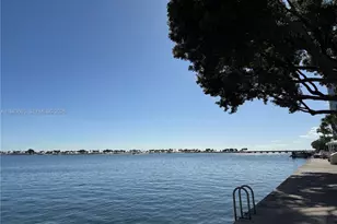 1925 Brickell Ave, Miami, FL 33129 - Photo 21