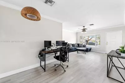 81 NE 47th St, Oakland Park, FL 33334 - Photo 11