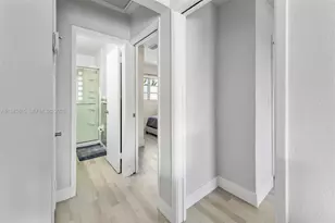 81 NE 47th St, Oakland Park, FL 33334 - Photo 17