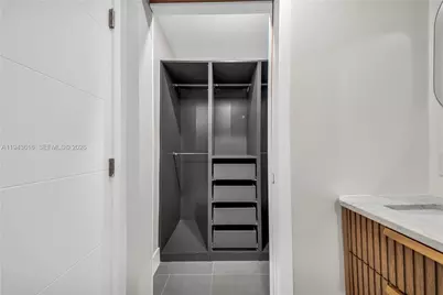 807 NW 51st St, Miami, FL 33127 - Photo 15