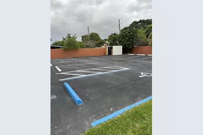 3521 E 4th Ave, Hialeah, FL 33013 - Photo 17