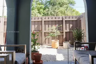 1139 NE 3rd Ave, Fort Lauderdale, FL 33304 - Photo 5