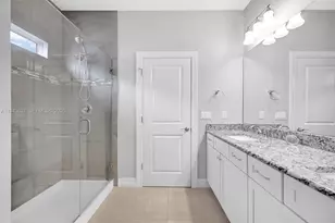 964 Banyan Dr, Hollywood, FL 33021 - Photo 37