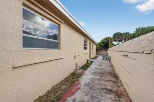 890 NW 35th Ave, Lauderhill, FL 33311 - Photo 27