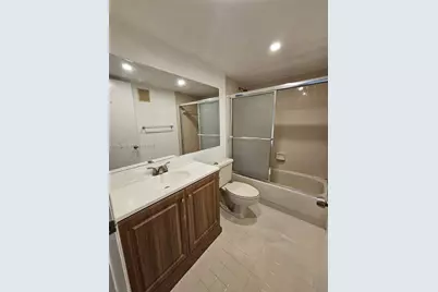 8180 Geneva Ct #430, Doral, FL 33166 - Photo 7