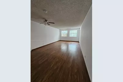 8180 Geneva Ct #430, Doral, FL 33166 - Photo 5