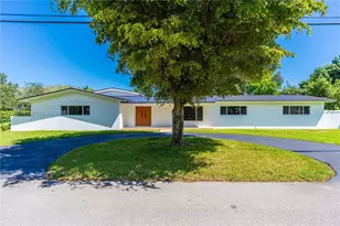 12525 SW 68th Ct, Pinecrest, FL 33156 - Photo 1