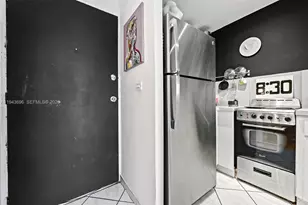 7801 NE 4th Ct, Miami, FL 33138 - Photo 5