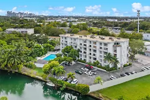 7801 NE 4th Ct, Miami, FL 33138 - Photo 29