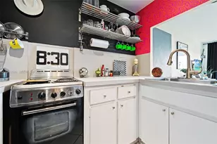 7801 NE 4th Ct, Miami, FL 33138 - Photo 7