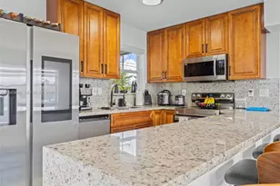 11401 SW 56th St, Miami, FL 33165 - Photo 9