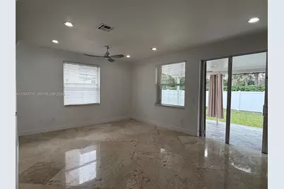 1474 NW 153rd Ln, Pembroke Pines, FL 33028 - Photo 9