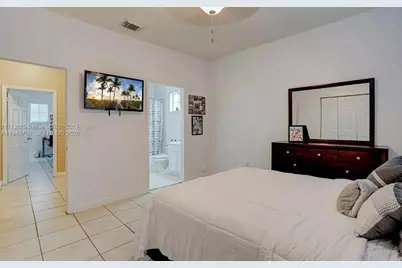 11410 SW 229th Ter, Miami, FL 33170 - Photo 13
