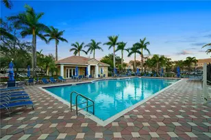 12111 SW 5th Ct, Pembroke Pines, FL 33025 - Photo 19