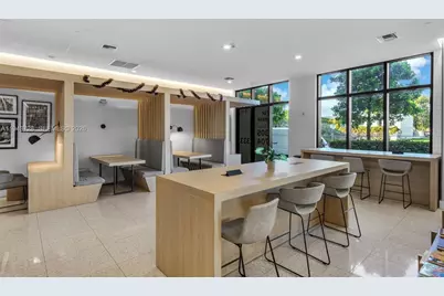 700 SW 1st St, Miami, FL 33130 - Photo 5